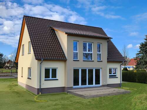 Foto - Haus zum Kaufen in Fredersdorf 689.000,00 € 153 m²