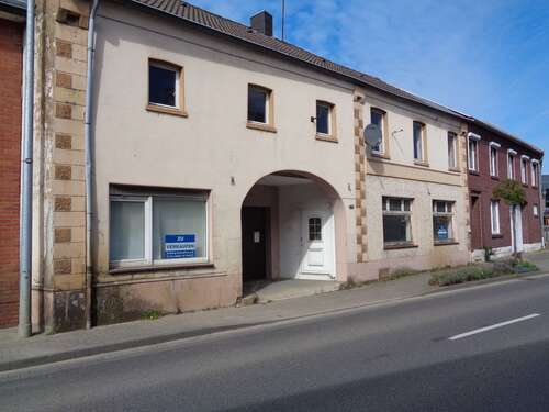 Foto - Haus zum Kaufen in Selfkant - Saeffelen 105.000,00 € 155 m²