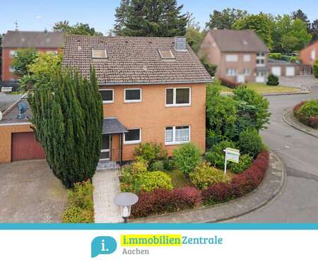 Foto - Haus zum Kaufen in Eschweiler Kinzweiler 327.840,00 € 178 m²