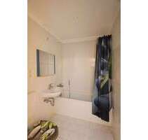 Wohnung zum Mieten in Halle (Saale) 264,79 € 57.19 m²