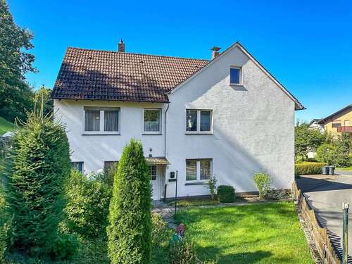 Foto - Haus zum Kaufen in Lügde 125.000,00 € 238.33 m²