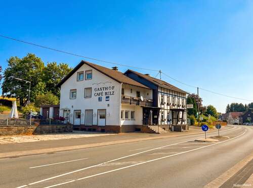 Foto - Haus zum Kaufen in Kreuztal 299.000,00 € 542.49 m²
