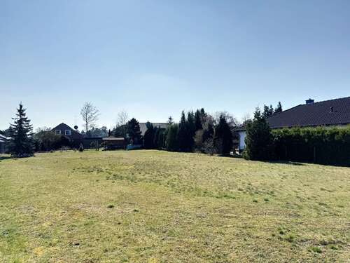 Foto - Grundstück zu verkaufen in Hambühren 185.000,00 € 1021 m²