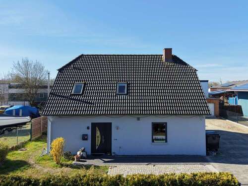 Foto - Haus zum Kaufen in Heikendorf 399.000,00 € 122.5 m²
