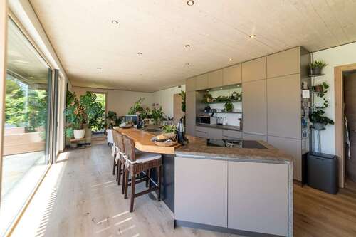 Foto - Haus zum Mieten in Kirchheim 3.790,00 € 270 m²