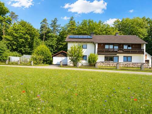 Foto - Haus zum Kaufen in Emmerting 659.000,00 € 250 m²