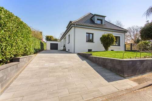 Foto - Haus zum Kaufen in Lohmar 849.000,00 € 156 m²