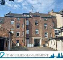 Haus zum Kaufen in Düsseldorf 1.250.000,00 € 636 m²