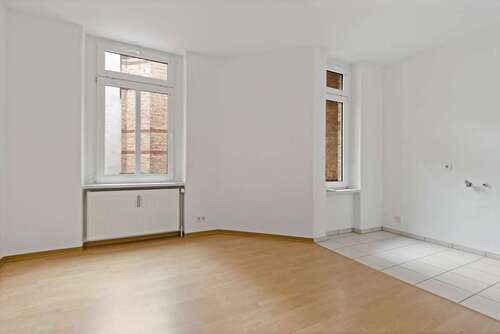 Foto - Wohnung zum Mieten in Halle Mitte 250,00 € 22 m²