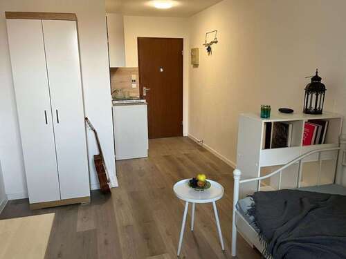 Foto - Wohnung zum Mieten in Erlangen 430,00 € 18 m²