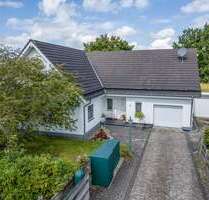 Haus zum Kaufen in Schmallenberg 450.000,00 € 208 m²