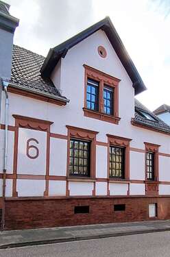 Foto - Haus zum Kaufen in Erlenbach 319.000,00 € 185 m²