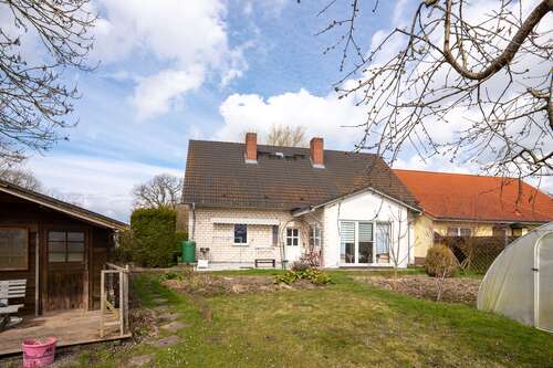 Foto - Haus zum Kaufen in Utzedel 170.000,00 € 130 m²