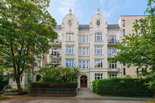 Foto - Wohnung zum Kaufen in Hamburg-Harvestehude 1.649.000,00 € 191 m²