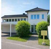 Haus zum Kaufen in Königs Wusterhausen 1.880.000,00 € 290 m²