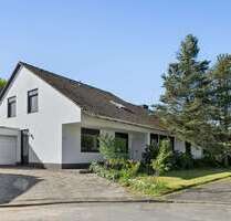 Haus zum Kaufen in Meerbusch-Strümp 1.275.000,00 € 242 m²