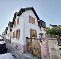 Haus zum Kaufen in Nierstein 280.000,00 € 156 m²