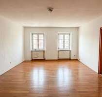 Wohnung zum Mieten in Tittmoning 1.900,00 € 300 m²