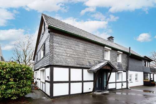 Foto - Haus zum Kaufen in Leverkusen 395.000,00 € 123 m²