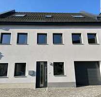Haus zum Mieten in Hartenstein 1.450,00 € 160 m²