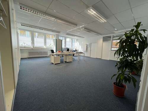 Foto - Büro in Filderstadt 1.350,00 € 130 m²