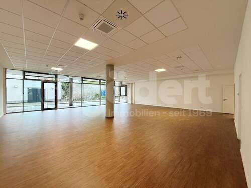 Foto - Einzelhandel in Aschaffenburg 2.925,00 € 195 m²