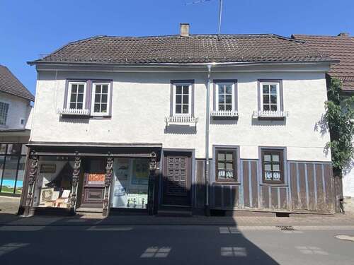 Foto - Haus zum Kaufen in Schotten 165.000,00 € 152 m²