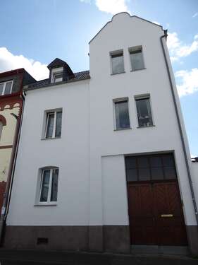 Foto - Haus zum Kaufen in Wiesbaden 450.000,00 € 164 m²