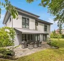 Haus zum Kaufen in Potsdam 1.100.000,00 € 195 m²