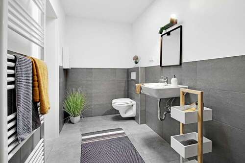 Foto - Haus zum Kaufen in Krefeld Uerdingen 1.519.400,00 € 400.29 m²