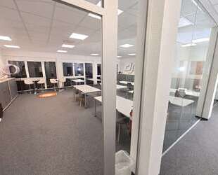 Büro in Bad Schönborn 3.420,00 € 343 m²