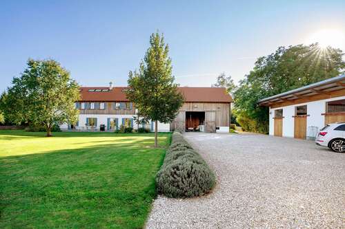 Foto - Haus zum Kaufen in Haimhausen 3.900.000,00 € 349 m²