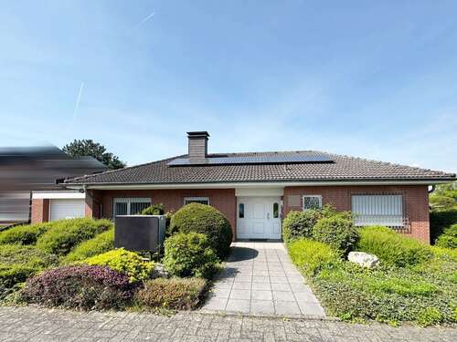 Foto - Haus zum Kaufen in Wesseling 649.000,00 € 140 m²