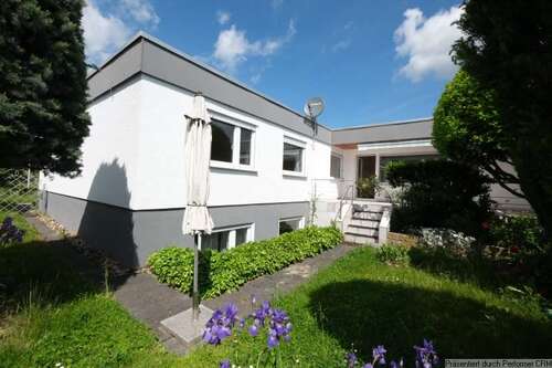 Foto - Haus zum Kaufen in Remseck 650.000,00 € 185 m²