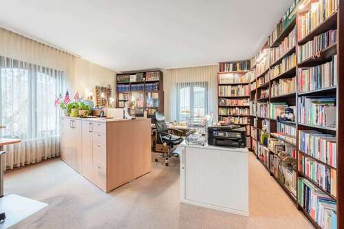 Foto - Haus zum Kaufen in Stuttgart Vaihingen 700.000,00 € 185.67 m²