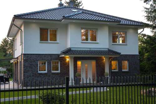 Foto - Haus zum Kaufen in Burgbrohl 562.000,00 € 150 m²