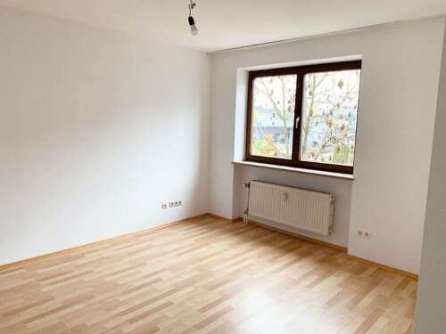 Foto - Wohnung zum Mieten in Regensburg 381,44 € 20.69 m²