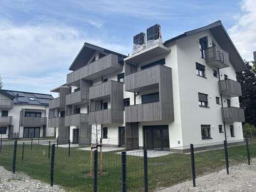 Foto - Wohnung zum Mieten in Brannenburg 758,00 € 41 m²