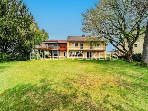 Foto - Haus zum Kaufen in Sankt Georgen im Schwarzwald 565.000,00 € 255 m²