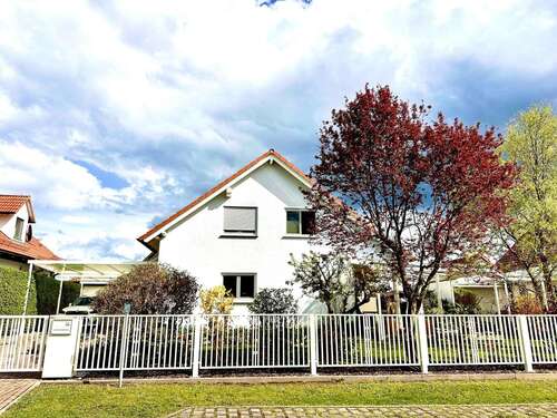 Foto - Haus zum Kaufen in Blankenhain 460.000,00 € 140 m²