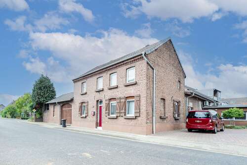 Foto - Haus zum Kaufen in Heinsberg Unterbruch 368.000,00 € 196 m²