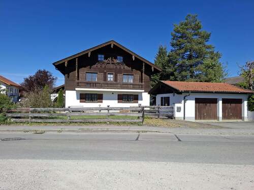 Foto - Haus zum Kaufen in Huglfing 1.090.000,00 € 300 m²