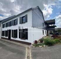 Haus zum Kaufen in Mönchengladbach-Rheindahlen-Rheindahlen 359.000,00 € 241 m²