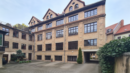 Foto - Wohnung zum Kaufen in Halle (Saale) 240.000,00 € 122 m²