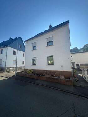 Foto - Haus zum Kaufen in Solms 235.000,00 € 110 m²