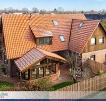 Haus zum Kaufen in Wiefelstede 695.000,00 € 270.53 m²