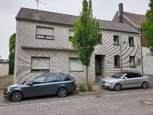 Foto - Haus zum Kaufen in Geilenkirchen Teveren 249.000,00 € 280 m²
