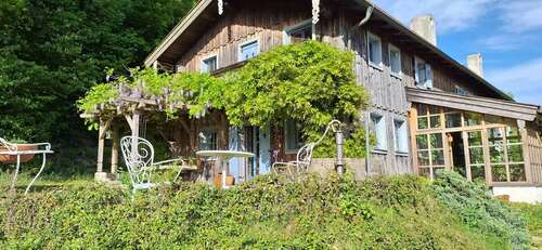 Foto - Haus zum Kaufen in Burgkirchen 895.000,00 € 232 m²