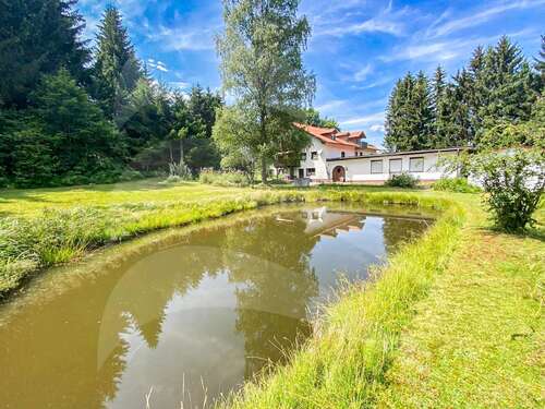 Foto - Haus zum Kaufen in Neureichenau 490.000,00 € 423 m²