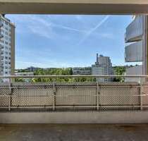 Wohnung zum Kaufen in Stuttgart-ZuffenhausenRot 195.000,00 € 91.2 m² - Stuttgart-Zuffenhausen/Rot